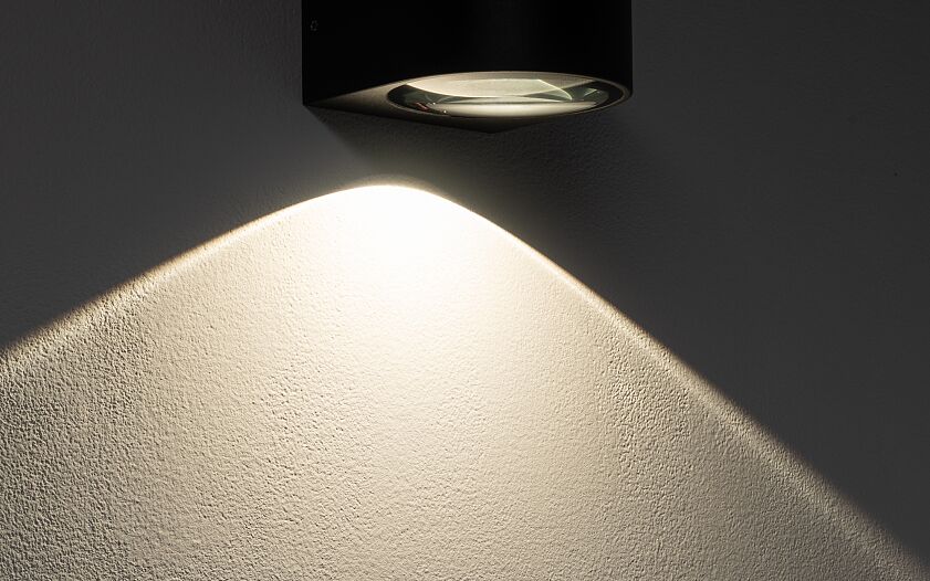 Nelano LED buitenwandlamp compact IP54 zwart