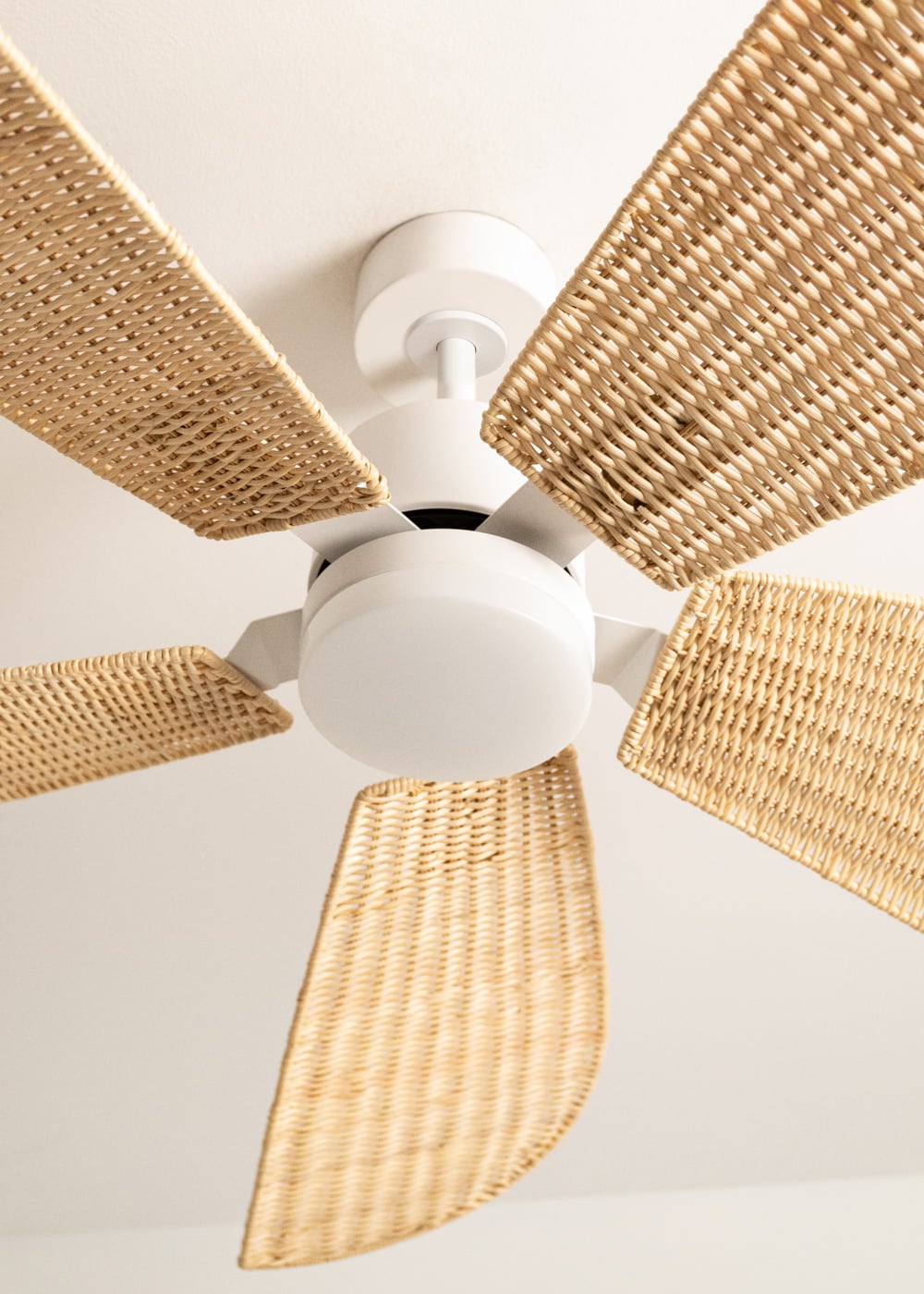Rotanaro rotan plafondventilator met LED DC 40W Ø132 cm