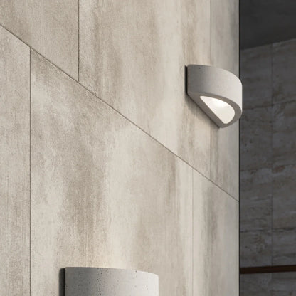 Atena Raw | Betonwandleuchte | G9 industriell