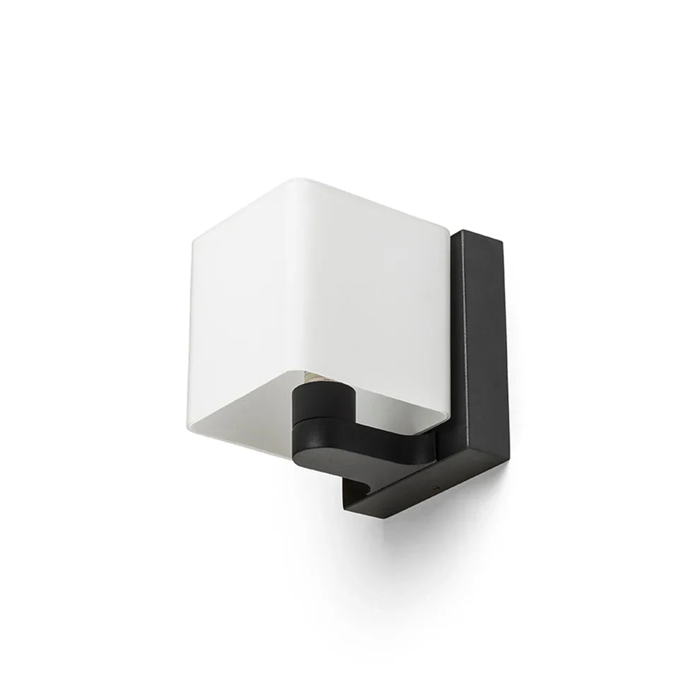 Cubia | Würfel-Wandleuchte | Opalglas