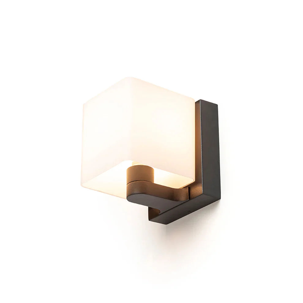 Cubia | Würfel-Wandleuchte | Opalglas