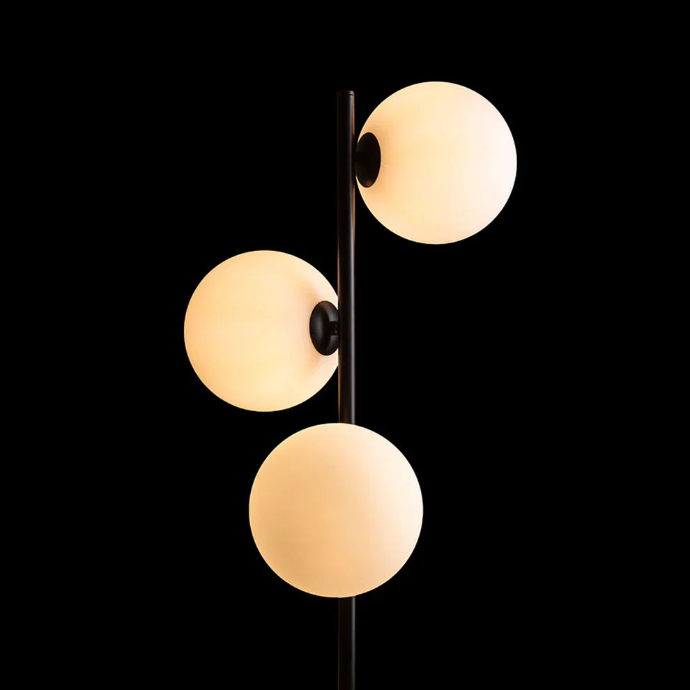 Opalglas-Stehleuchte | 3-Kapsel-Design | mattschwarzer Sockel