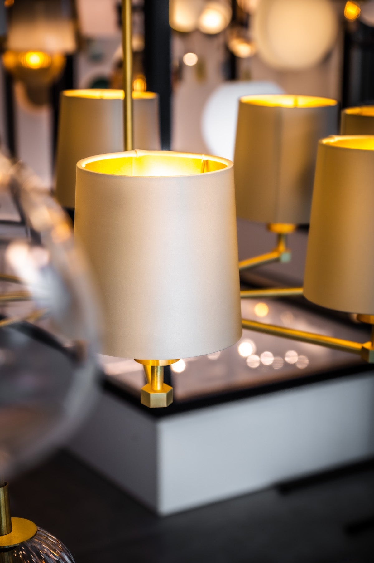 Princeton beige-goud kroonluchter sfeerfoto 4