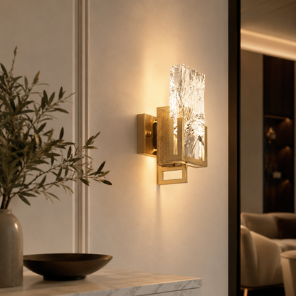 Glamaro sculpturale wandlamp metaal en getextureerd glas goud E14