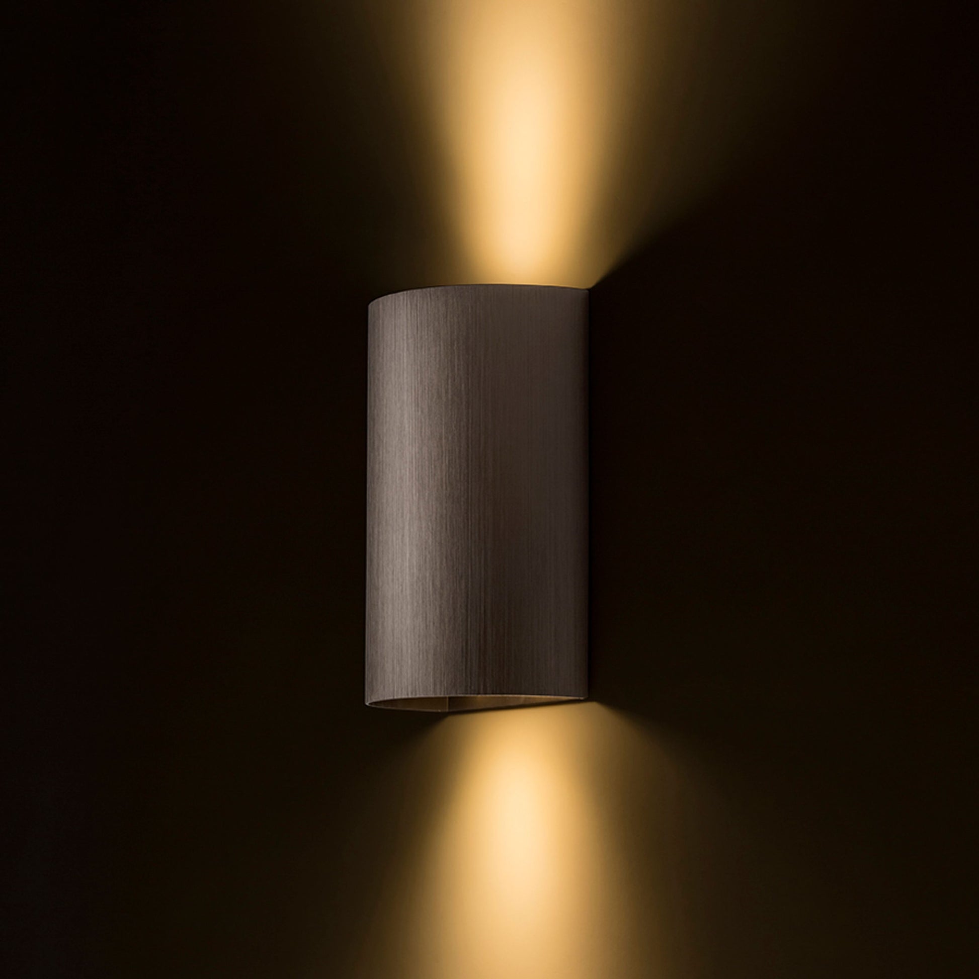 CAPRI R up/down wandlamp geborsteld brons