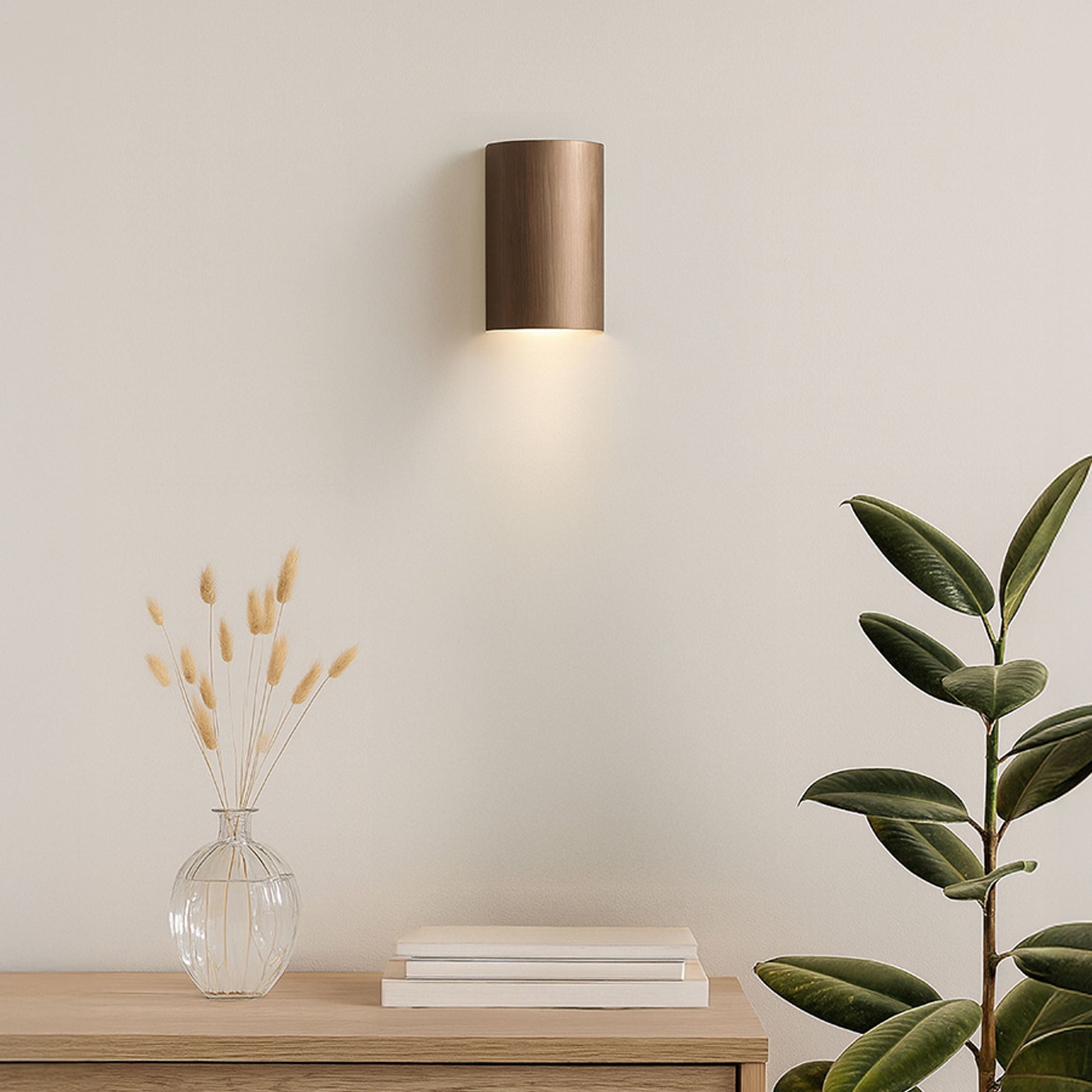 CAPRI R up/down wandlamp geborsteld brons